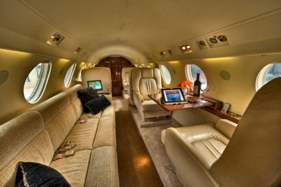 Dassault Falcon 20